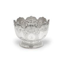 A Victorian silver bowl Samuel Walton Smith, London 1890