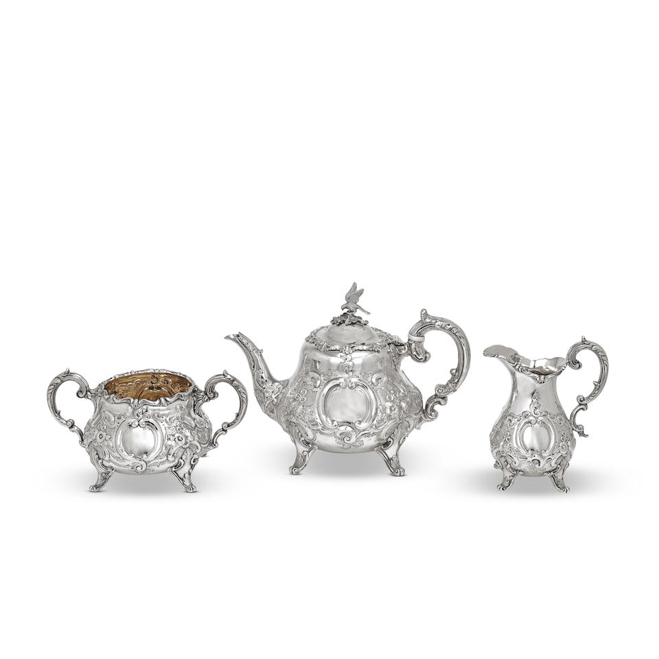 A Victorian silver three-piece tea service William Hunter, London 1872 (3)
