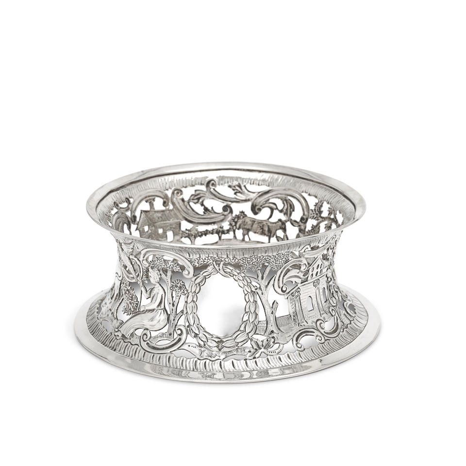 A Victorian Irish silver dish ring James Wakely & Frank Clarke Wheeler, Dublin 1900