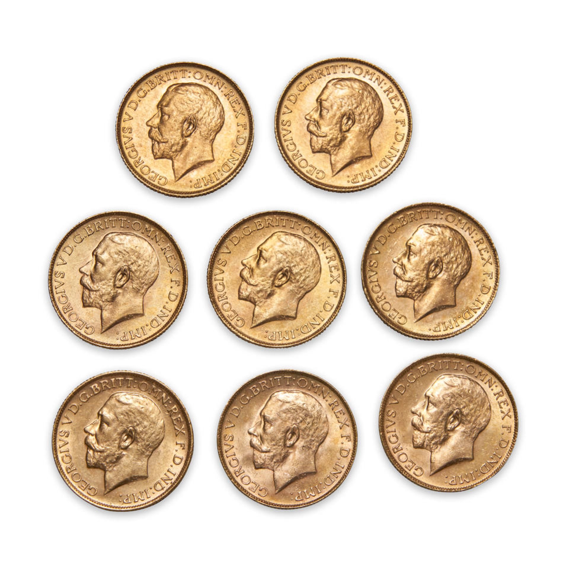 Eight George V Gold Sovereigns.