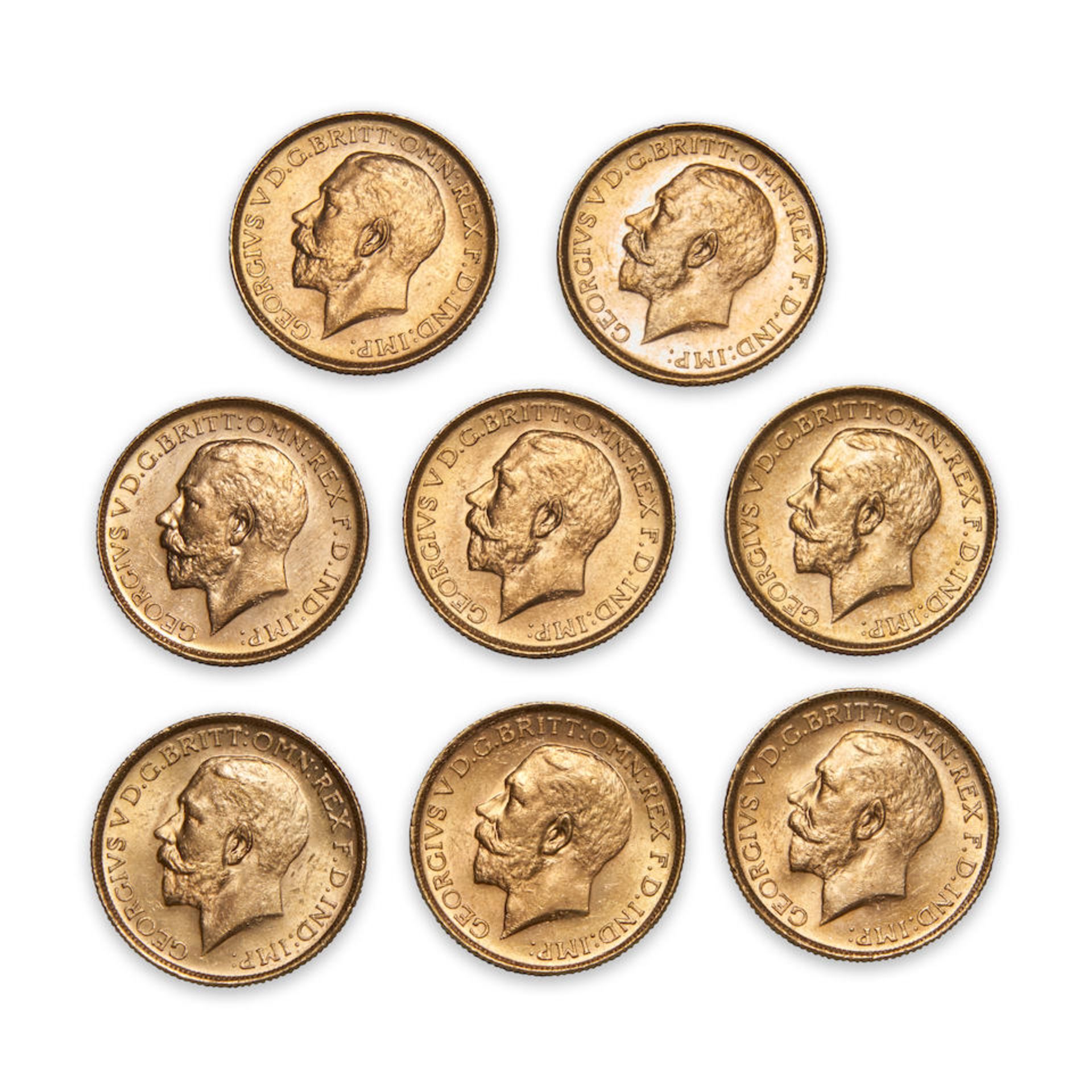 Eight George V Gold Sovereigns.