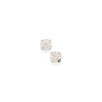 A PAIR OF 14K WHITE GOLD AND DIAMOND STUD EARRINGS