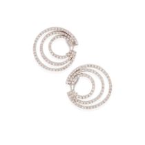A PAIR OF WHITE GOLD AND DIAMOND EARCLIPS
