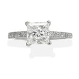 DIAMOND SINGLE-STONE RING