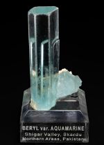 Beryl var Aquamarine