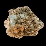 Aquamarine with Muscovite