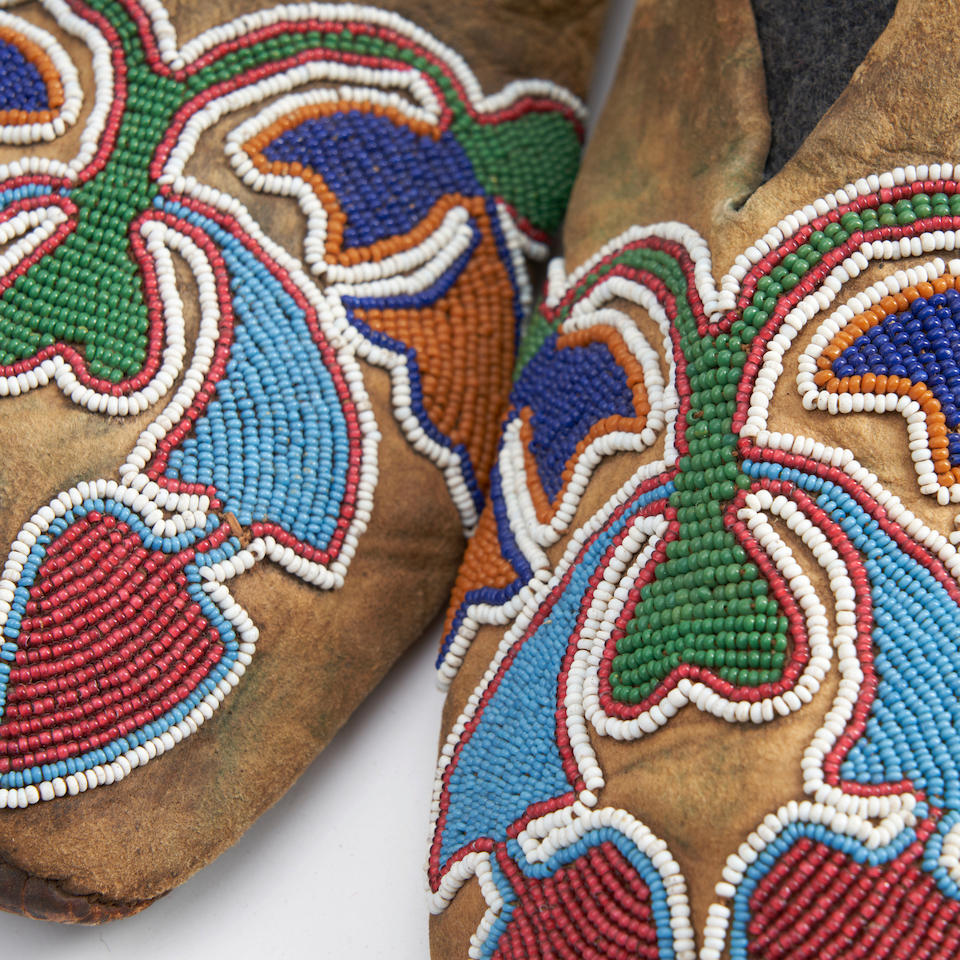 A pair of Prairie beaded moccasins lg. 10 in. - Image 3 of 4