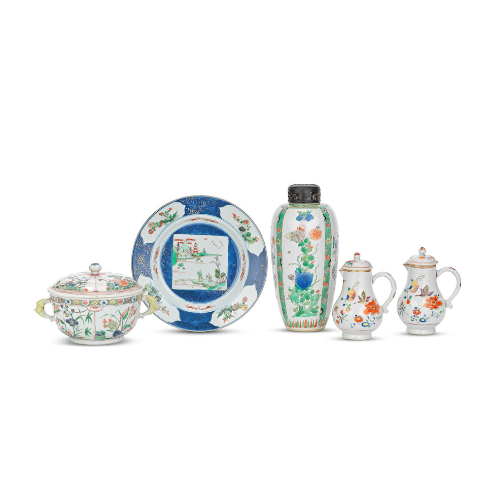 A VARIED GROUP OF FAMILLE VERTE AND FAMILLE ROSE EXPORT PORCELAIN Kangxi to Qianlong (9)