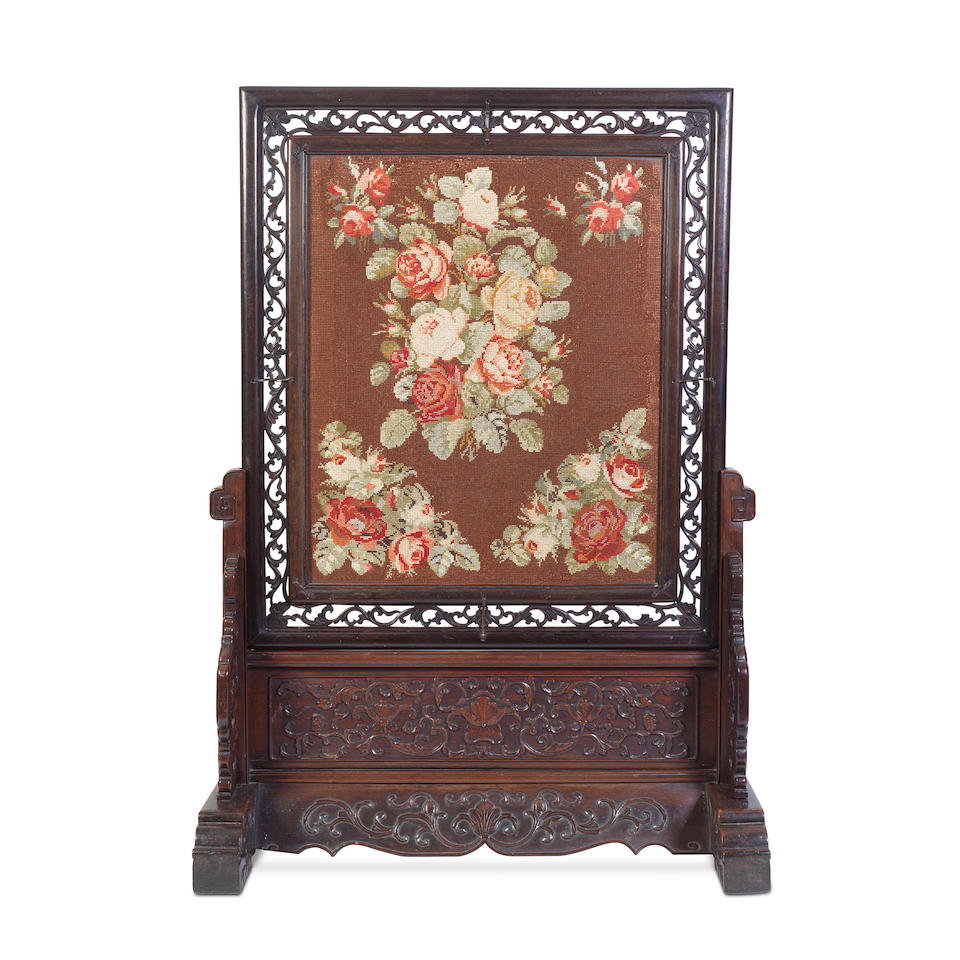 A CARVED HONGMU SCREEN AND STAND 19th century (2)