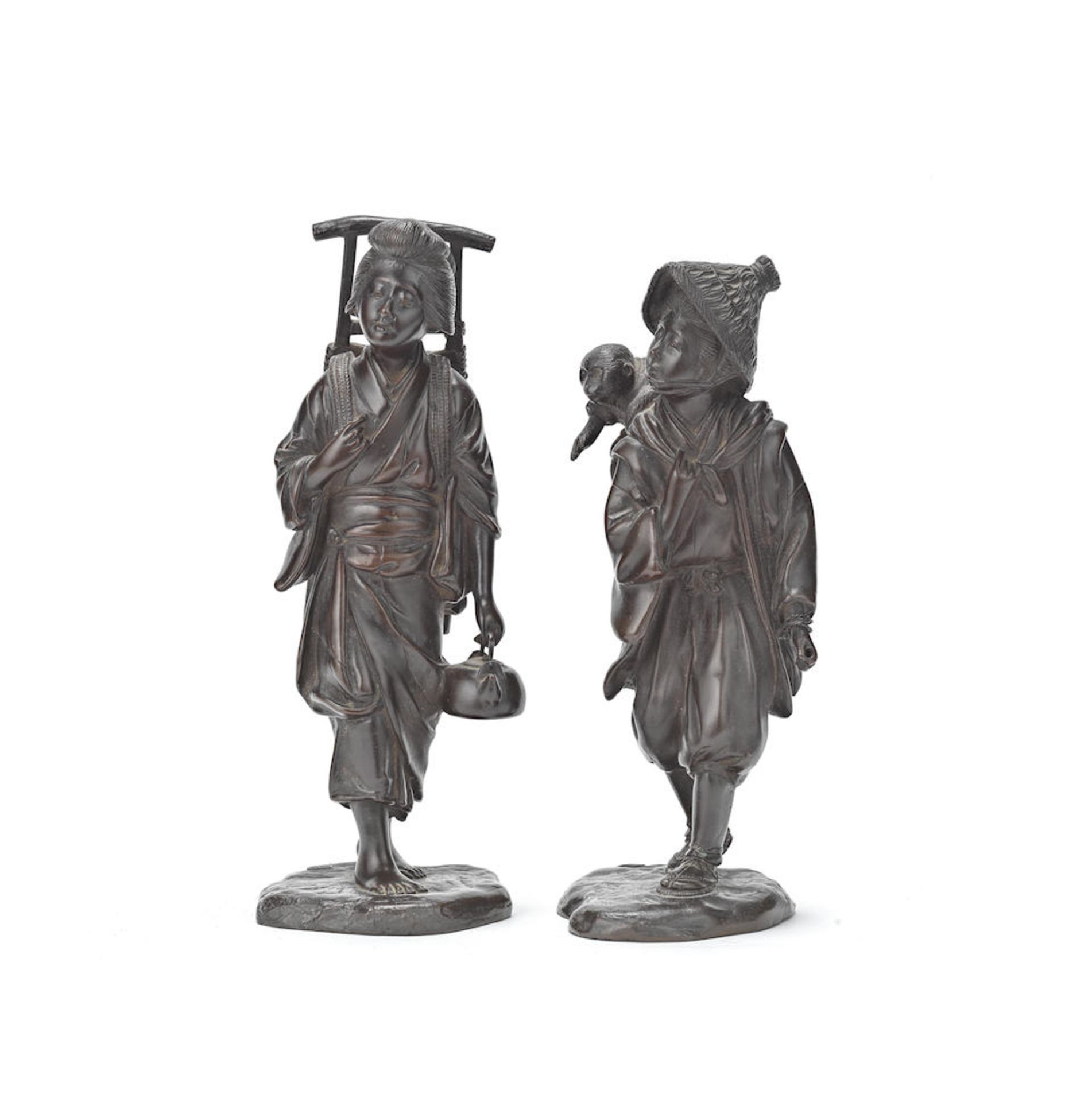 A PAIR OF BRONZE FIGURES Japan Meiji period, signed Genryusai Seiya (2)