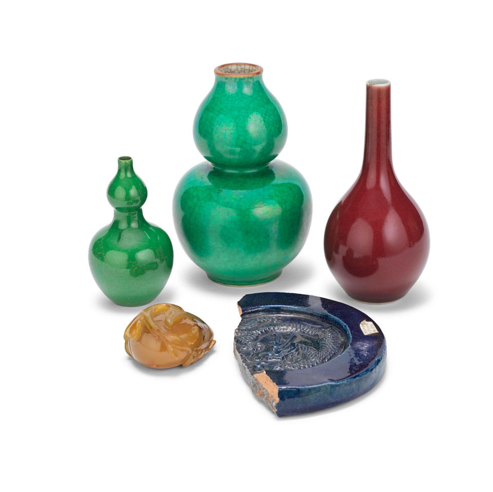 A GROUP OF MONOCHROMES AND AN AGATE WATERPOT Ming to Qing Dynasty (5)