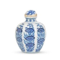 A BLUE AND WHITE 'LINGZHI' SNUFF BOTTLE Qianlong six-character mark and of the period (2)