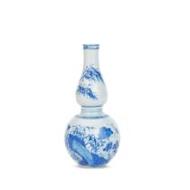 A BLUE AND WHITE DOUBLE GOURD VASE Chenghua six-character mark, Kangxi