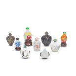 SEVEN GLASS SNUFF BOTTLES AND TWO METAL BOTTLES 19th/20th century (18)