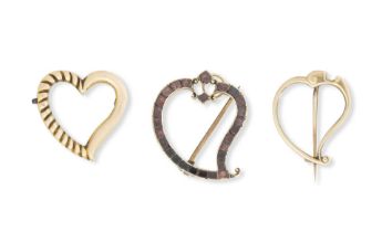 A Scottish gold and garnet-set 'luckenbooth' heart brooch, (3)