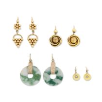 Four pairs of pendent earrings (4)