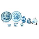 A collection of Chinese blue and white porcelains 18th - 19th Century (8)