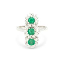 EMERALD AND DIAMOND RING BAGUE EMERAUDES ET DIAMANTS