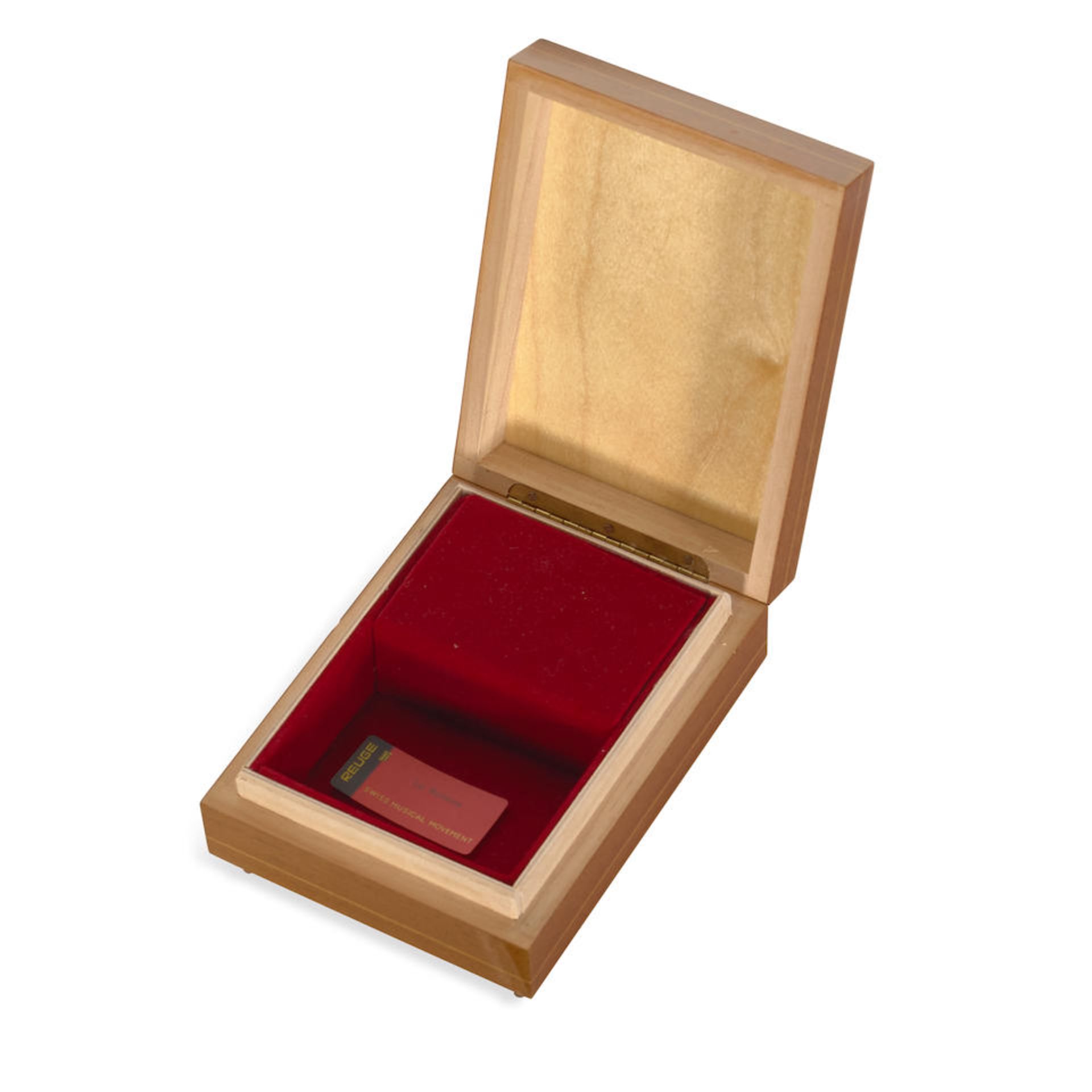A RUTH BADER GINSBURG JEWELRY BOX. An inlaid fruitwood musical jewelry box, 140 x 110 x 55 mm, w... - Bild 2 aus 2
