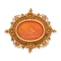 AN ANTIQUE GOLD AND HARDSTONE INTAGLIO BROOCH