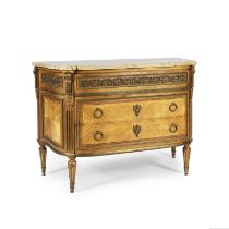 Commode de forme cintr&#233;e d'apr&#232;s le mod&#232;le de Jean-Fran&#231;ois Leleu de style L...