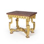 Table de milieu en bois dor&#233; et sculpt&#233;, Italie fin du XVIIIe ou d&#233;but du XIXe si...