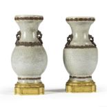 Deux vases en gr&#232;s &#233;maill&#233; c&#233;ladon du XIXe si&#232;cle