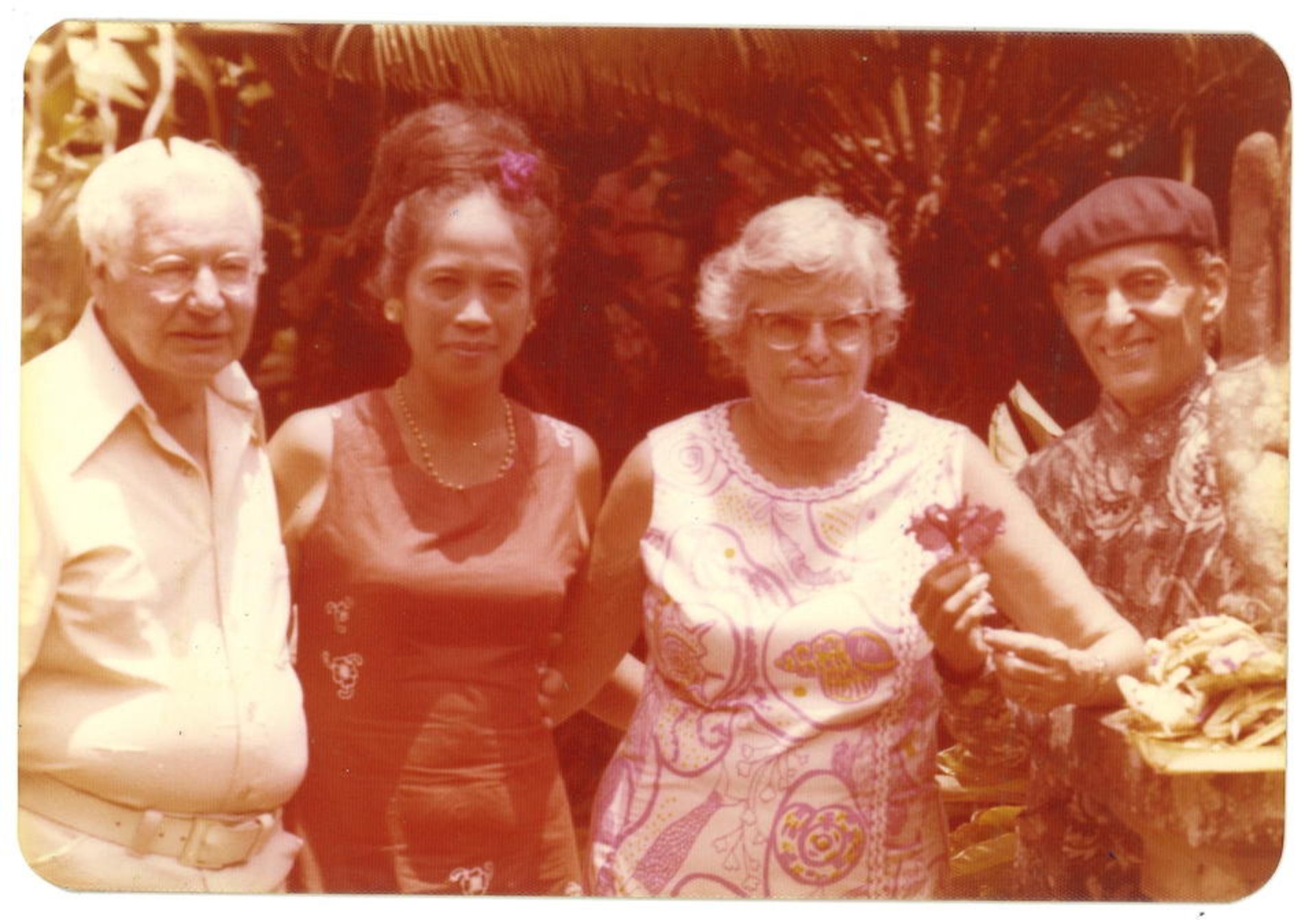 Antonio Blanco (Filipino, 1912-1999) Myself – Ode to Love and Peace and An Essay, Bali of ... - Bild 6 aus 6
