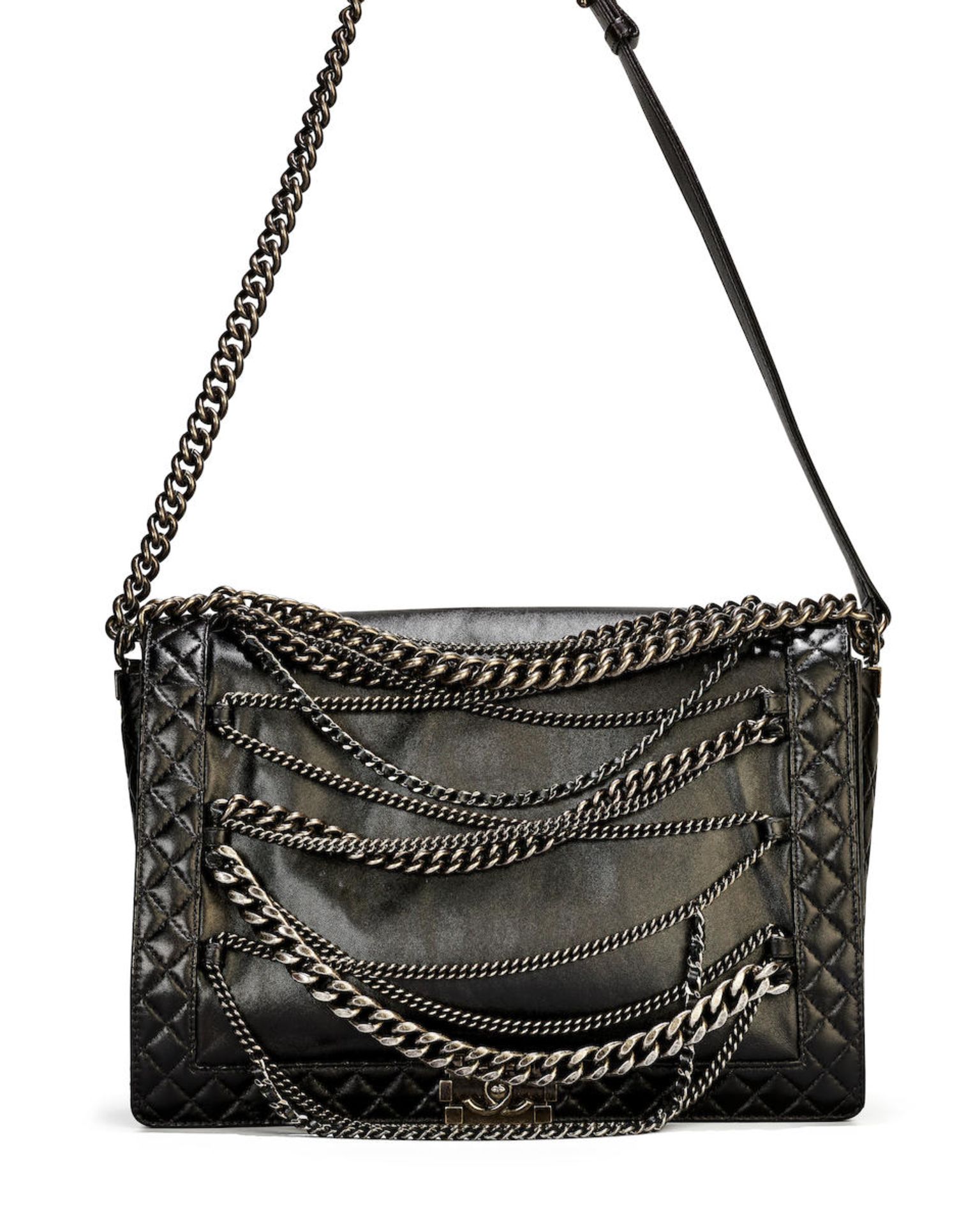 CHANEL: BLACK CALFSKIN EXTRA LARGE ENCHAINED BOY BAG WITH RUTHÉNIUM HARDWARE