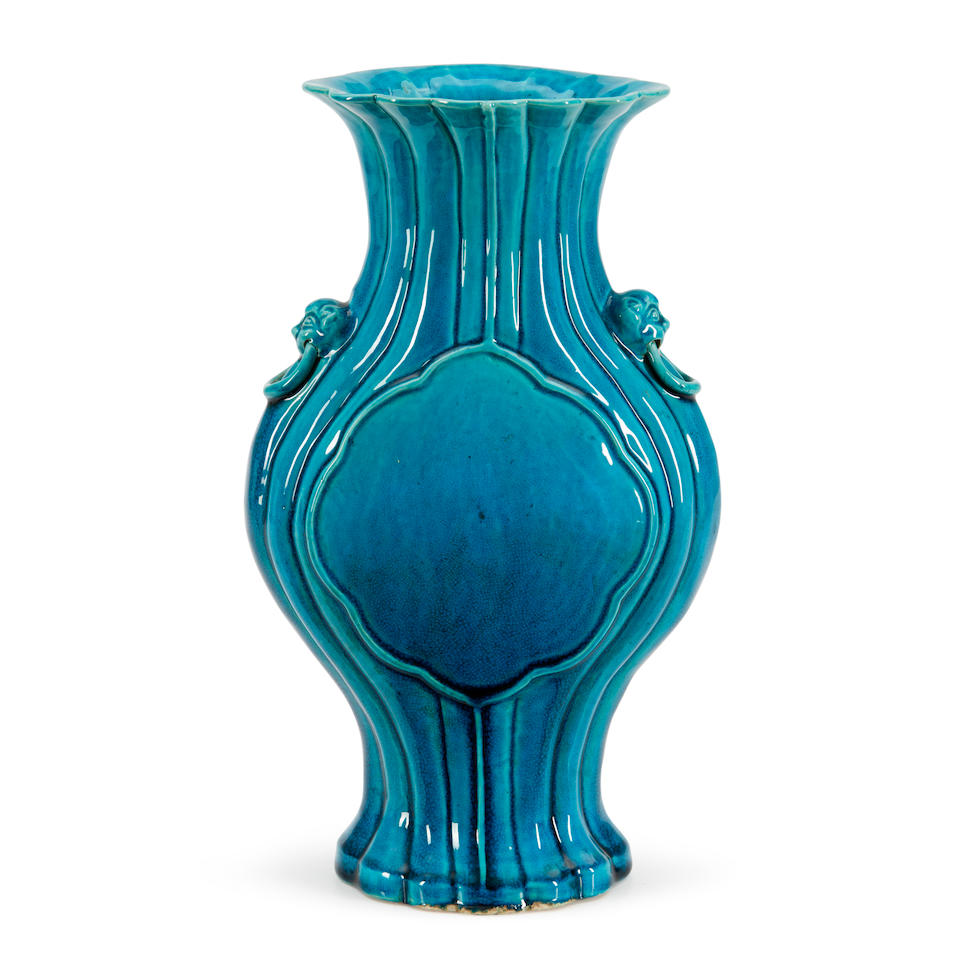 A TURQUOISE BLUE-GLAZED VASE - Image 3 of 4