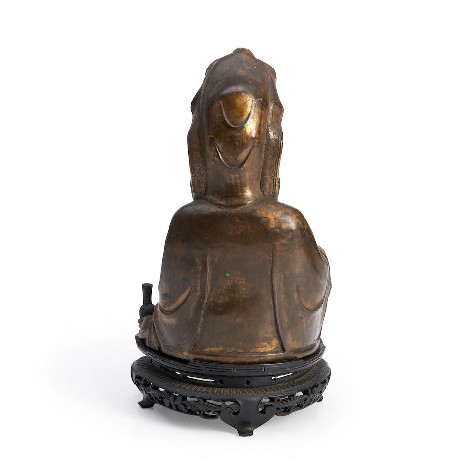 A GILT BRONZE FIGURE OF GUANYIN - Image 2 of 3