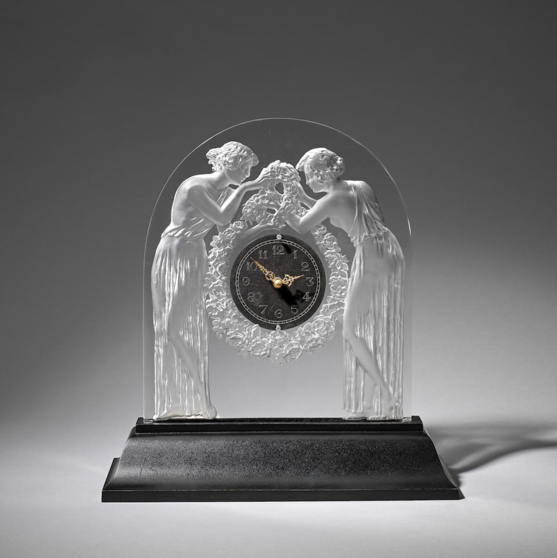 René Lalique 'Deux Figurines' mantel clock, designed 1926