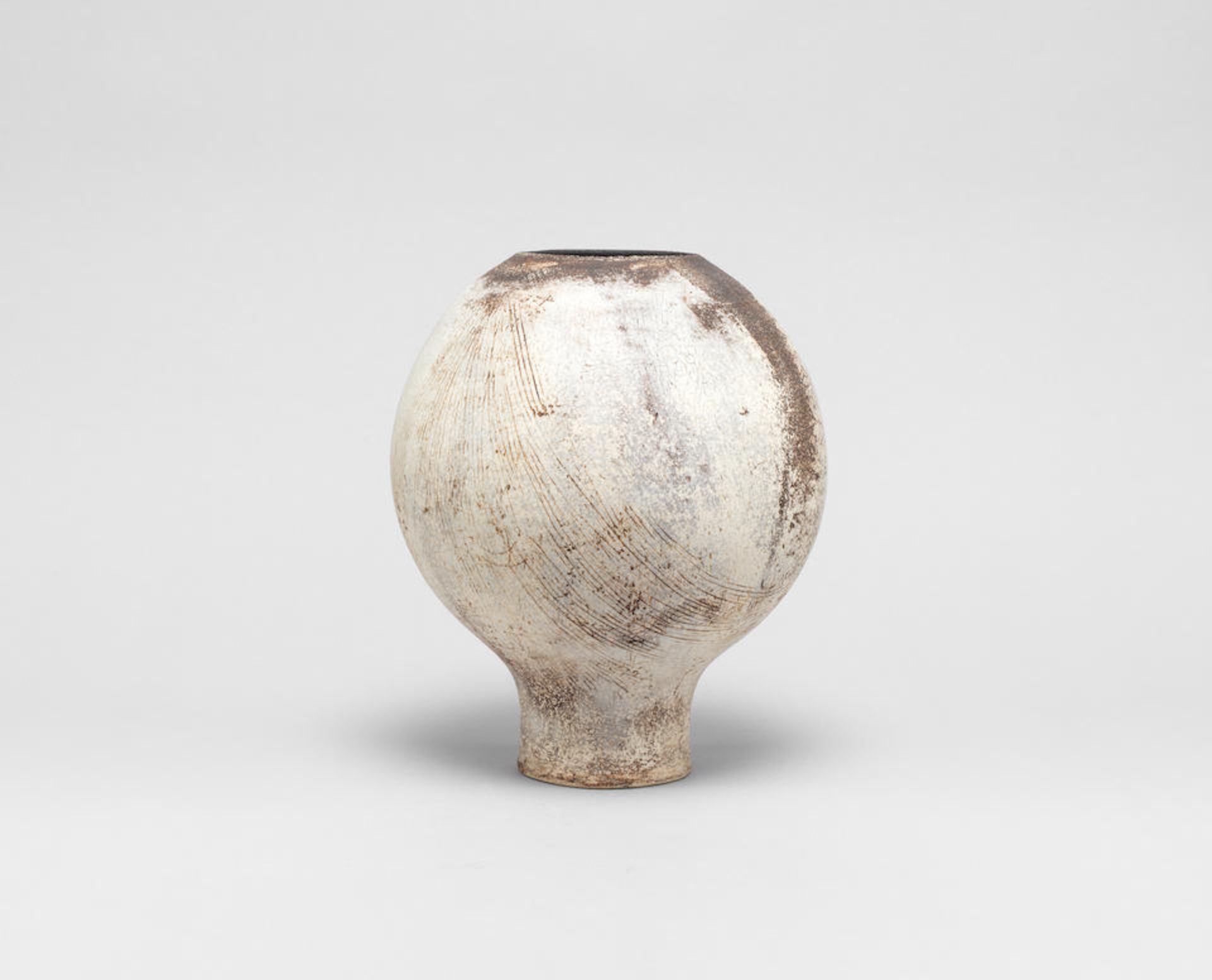 Hans Coper Early globular pot, circa 1954 - Image 7 of 9