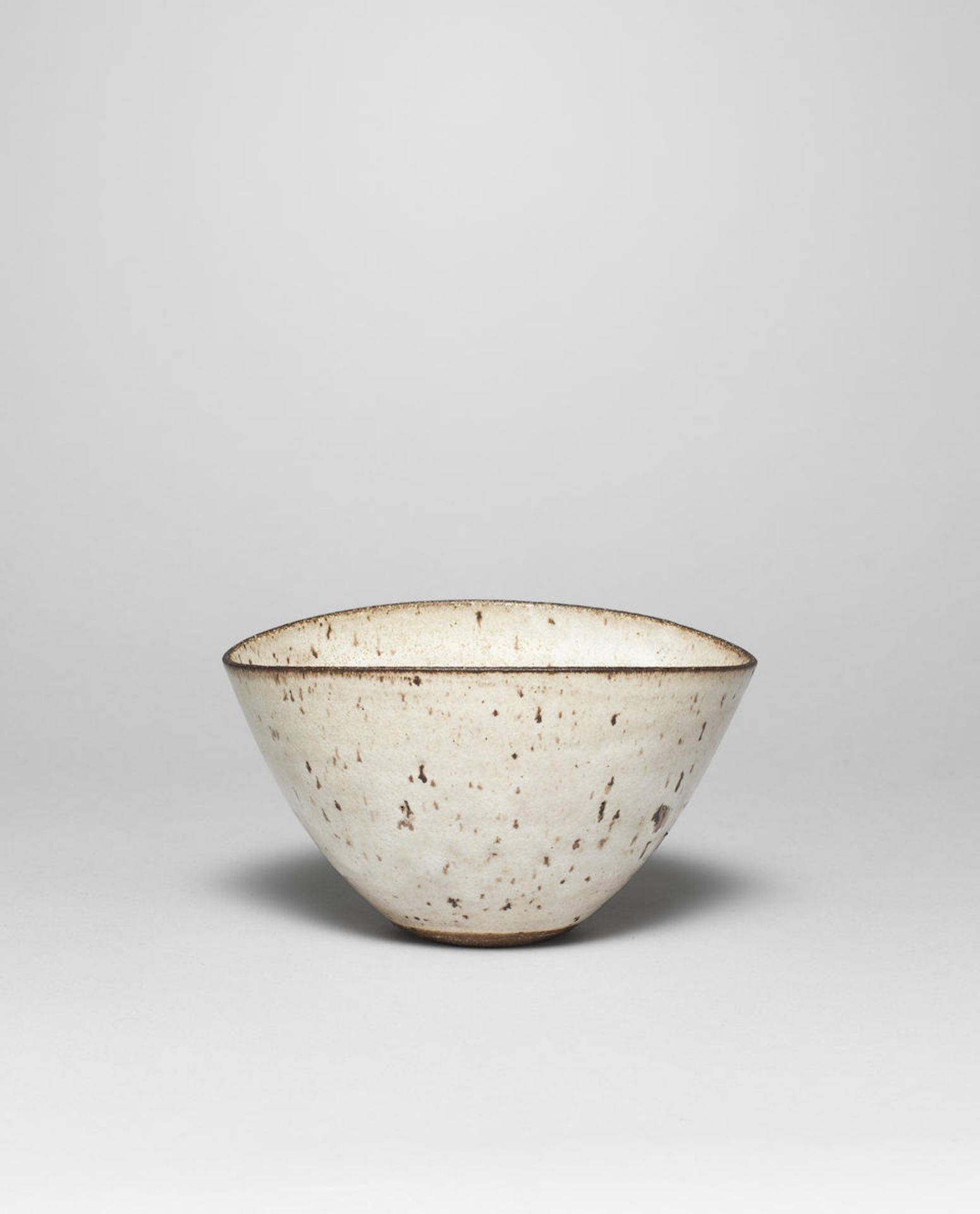 Lucie Rie Squeezed bowl, circa 1964