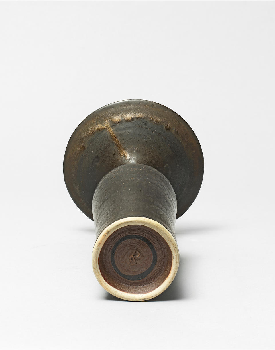 Lucie Rie Cylindrical vase with flaring lip, circa 1985 - Image 2 of 4