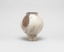 Hans Coper Early globular pot, circa 1954