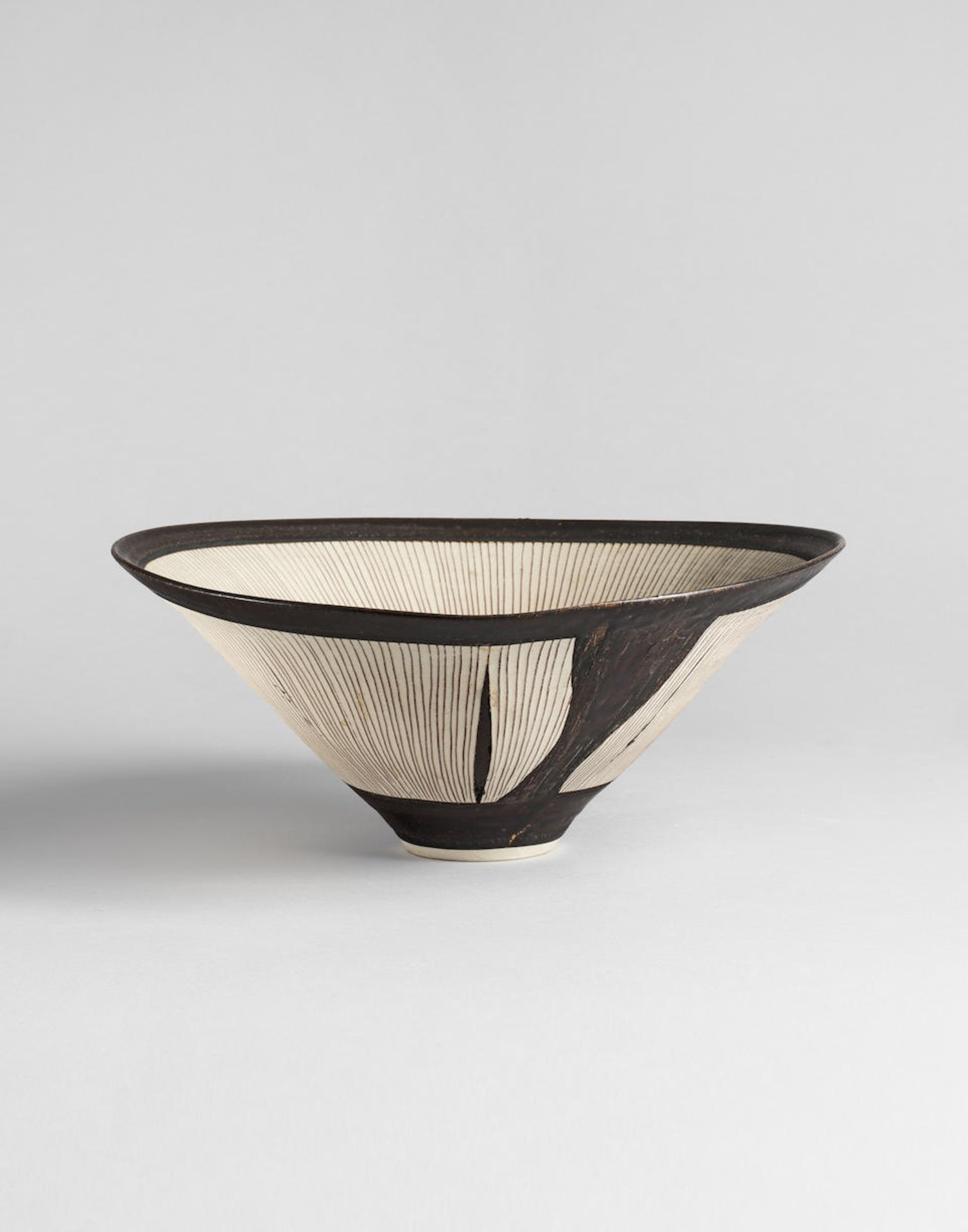 Lucie Rie Conical bowl, circa 1972 - Image 4 of 6