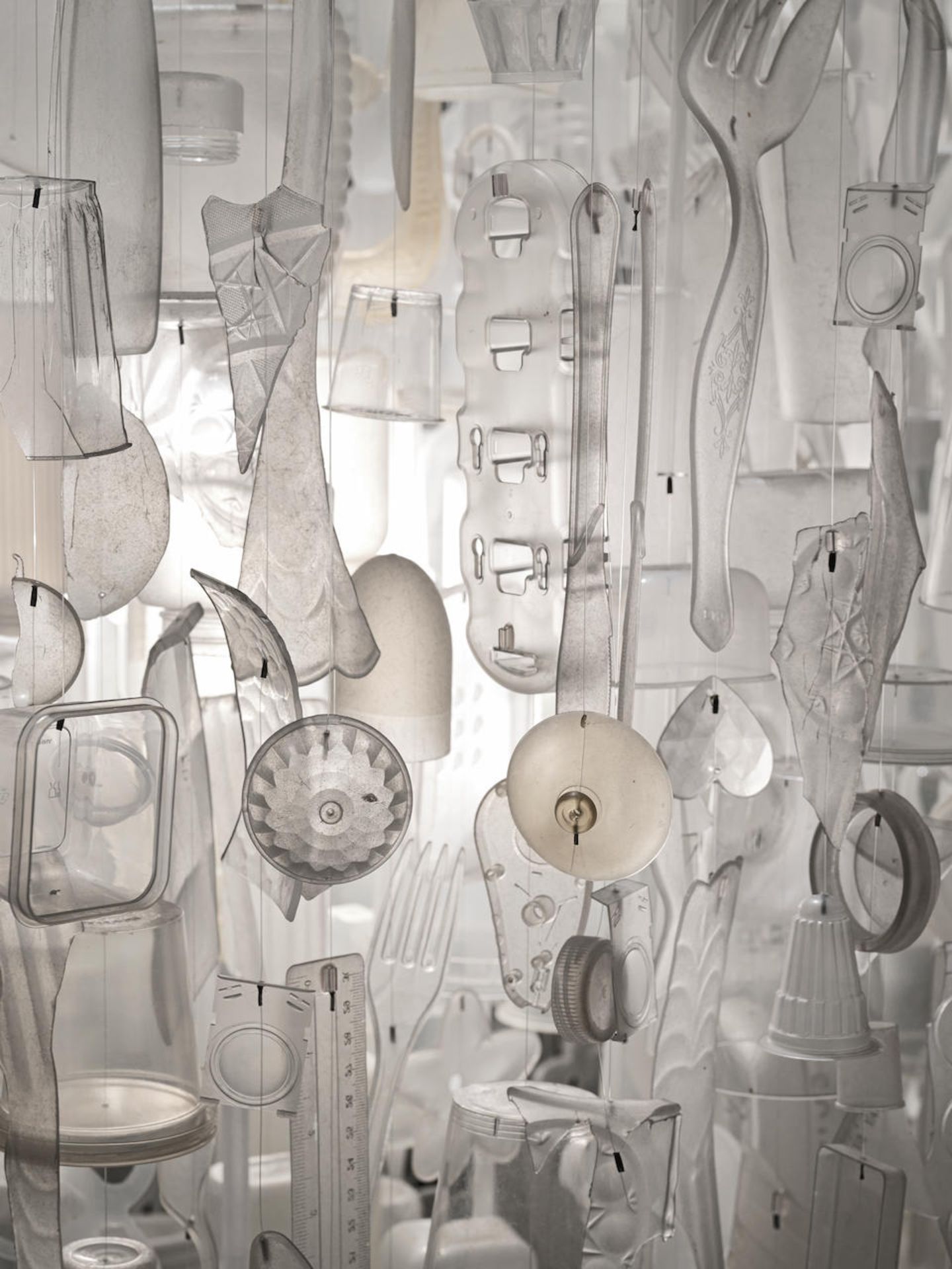 Stuart Haygarth 'Tide' chandelier, 2013 - Bild 3 aus 3