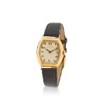 Vacheron & Constantin. An 18K gold manual wind wristwatch Vacheron & Constantin. Montre bracelet...