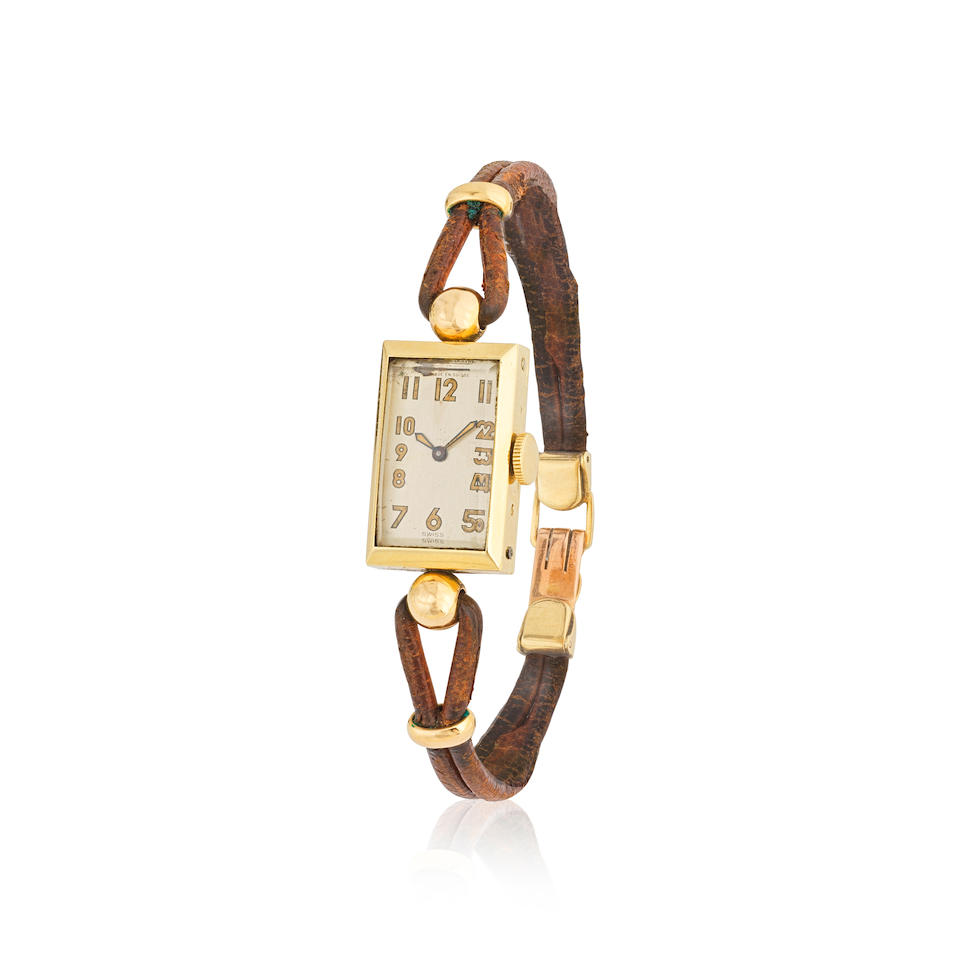 Jaeger-LeCoultre. A lady's 18K gold manual wind wristwatch Jaeger-LeCoultre. Montre bracelet de ...