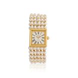 Chanel. A lady's 18K gold quartz bracelet watch Chanel. Montre bracelet de dame en or jaune 18K ...