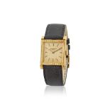Patek Philippe. A fine 18K gold manual wind wristwatch Patek Philippe. Belle montre bracelet en ...