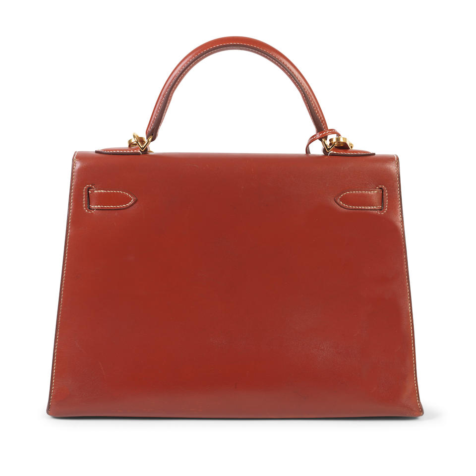 Hermès: a Brique Contrast Stitching Box Leather Sellier Kelly 32 1993 (includes padlock, ke... - Image 3 of 3