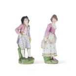 Deux statuettes napolitaines, Real Fabbrica Ferdinandea, repr&#233;sentant une dame et un gentil...