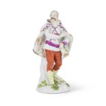 Statuette en porcelaine de Meissen repr&#233;sentant un hongrois, circa 1750A Meissen figure of ...