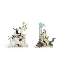 Paire de statuettes en porcelaine de Meissen repr&#233;sentant les all&#233;gories de l'Afrique ...
