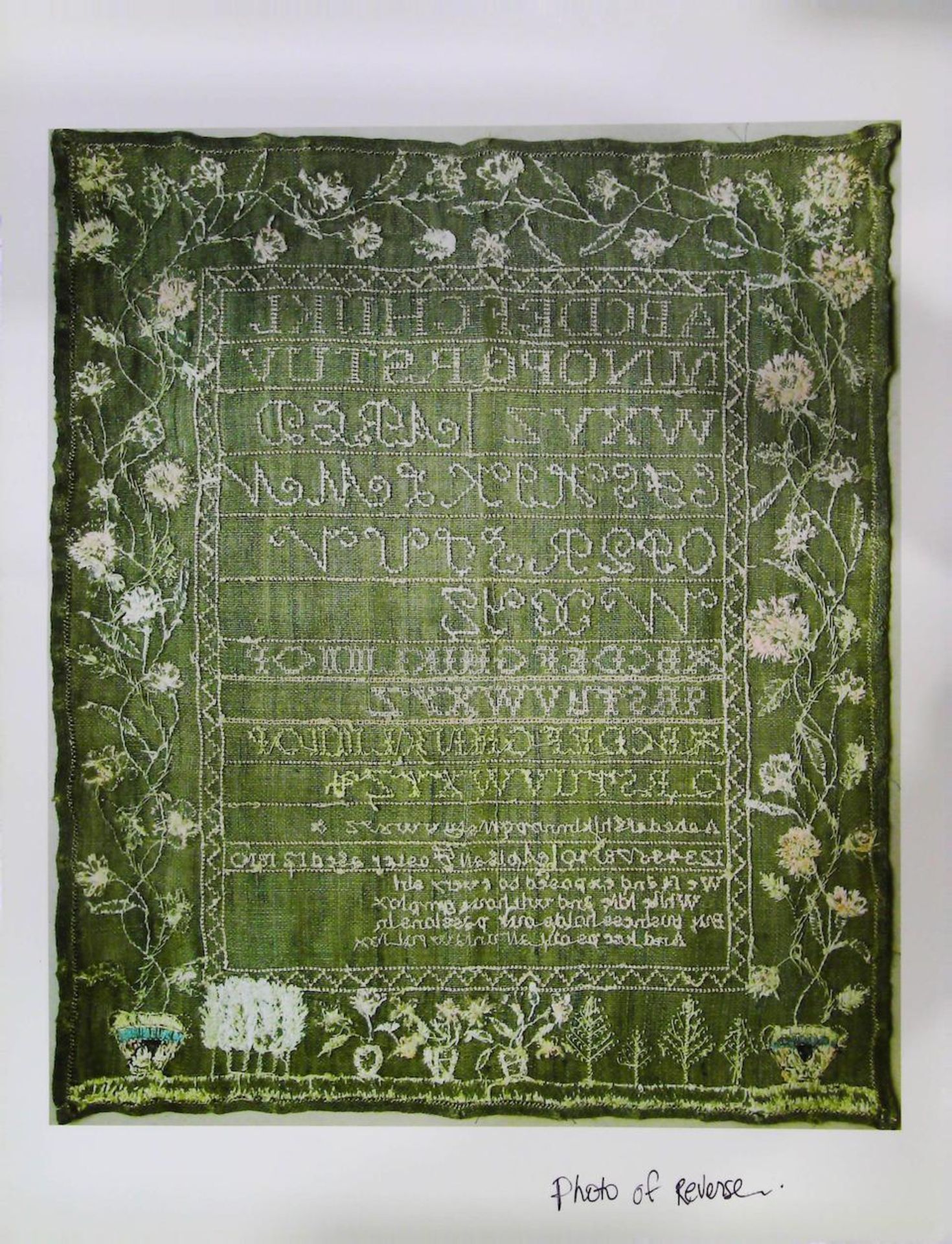 Silk on Green Linsey-Woolsey Needlepoint Sampler, Abigail (Foster) Barker (1798-1877), Andover, ... - Bild 2 aus 4