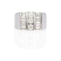 A 14K WHITE GOLD AND DIAMOND RING