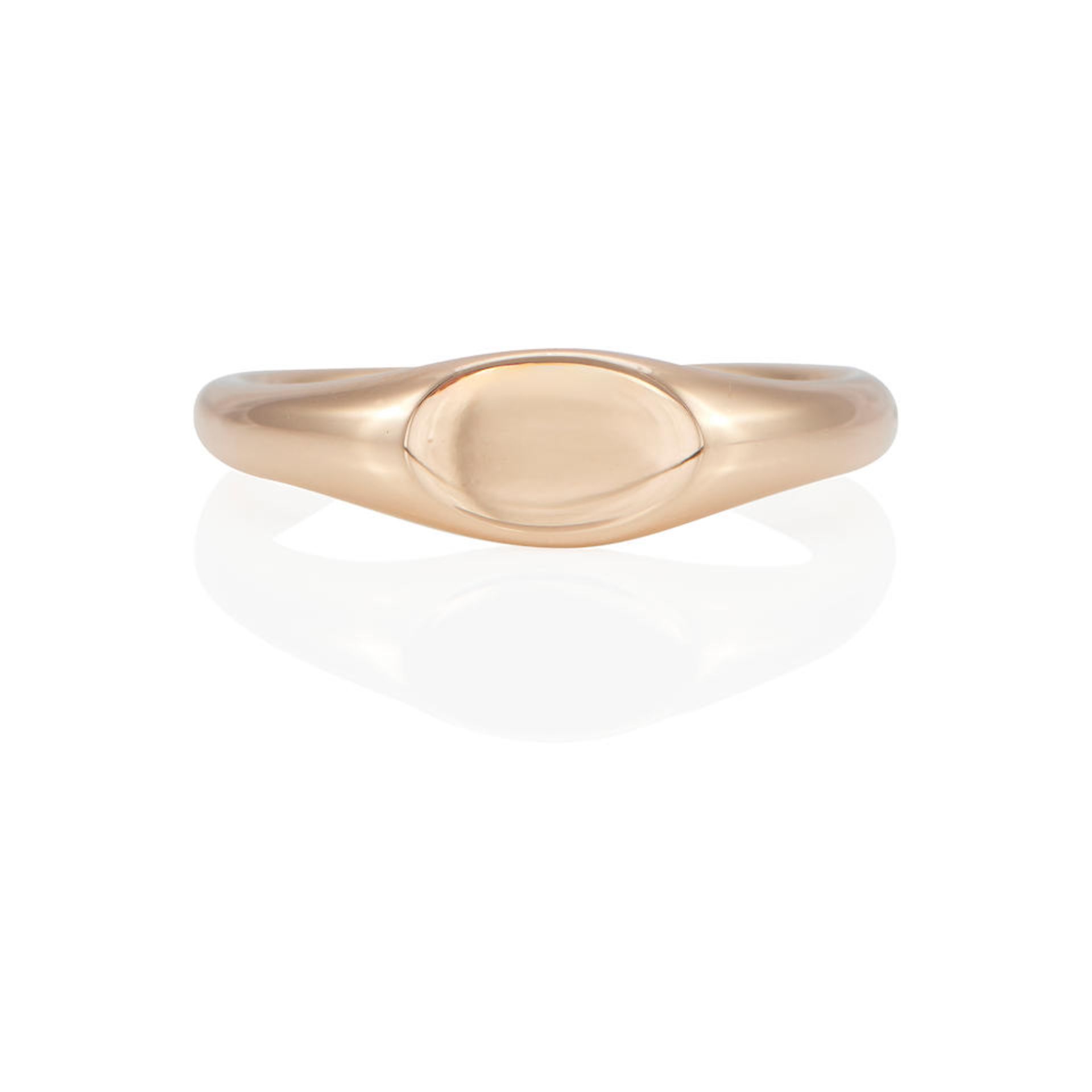 TIFFANY & CO.: AN 18K GOLD OVAL SIGNET RING