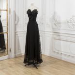 CHANEL, collection Haute Couture, Printemps-Et&#233; 1938. Robe du soir longue en dentelle de Ca...